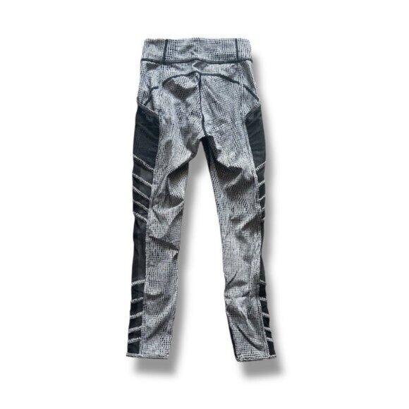 Lululemon Wild And Free Tight Fall Net White Black / Black Size 4 - Picture 7 of 10